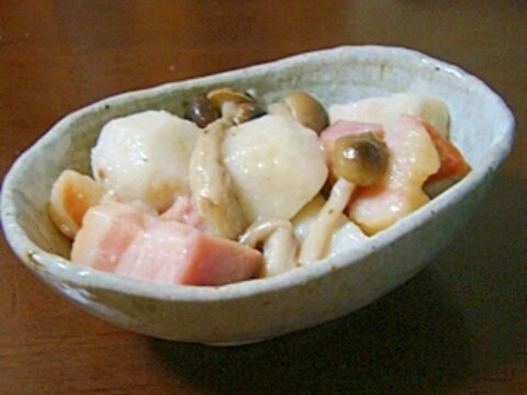 里芋とベーコンの白煮